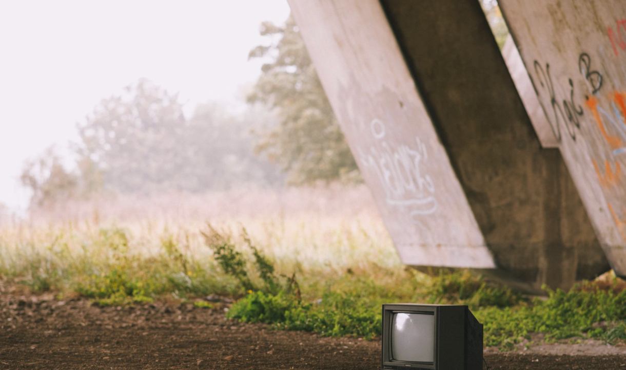 Handheld or tripod: which suits news and location work?